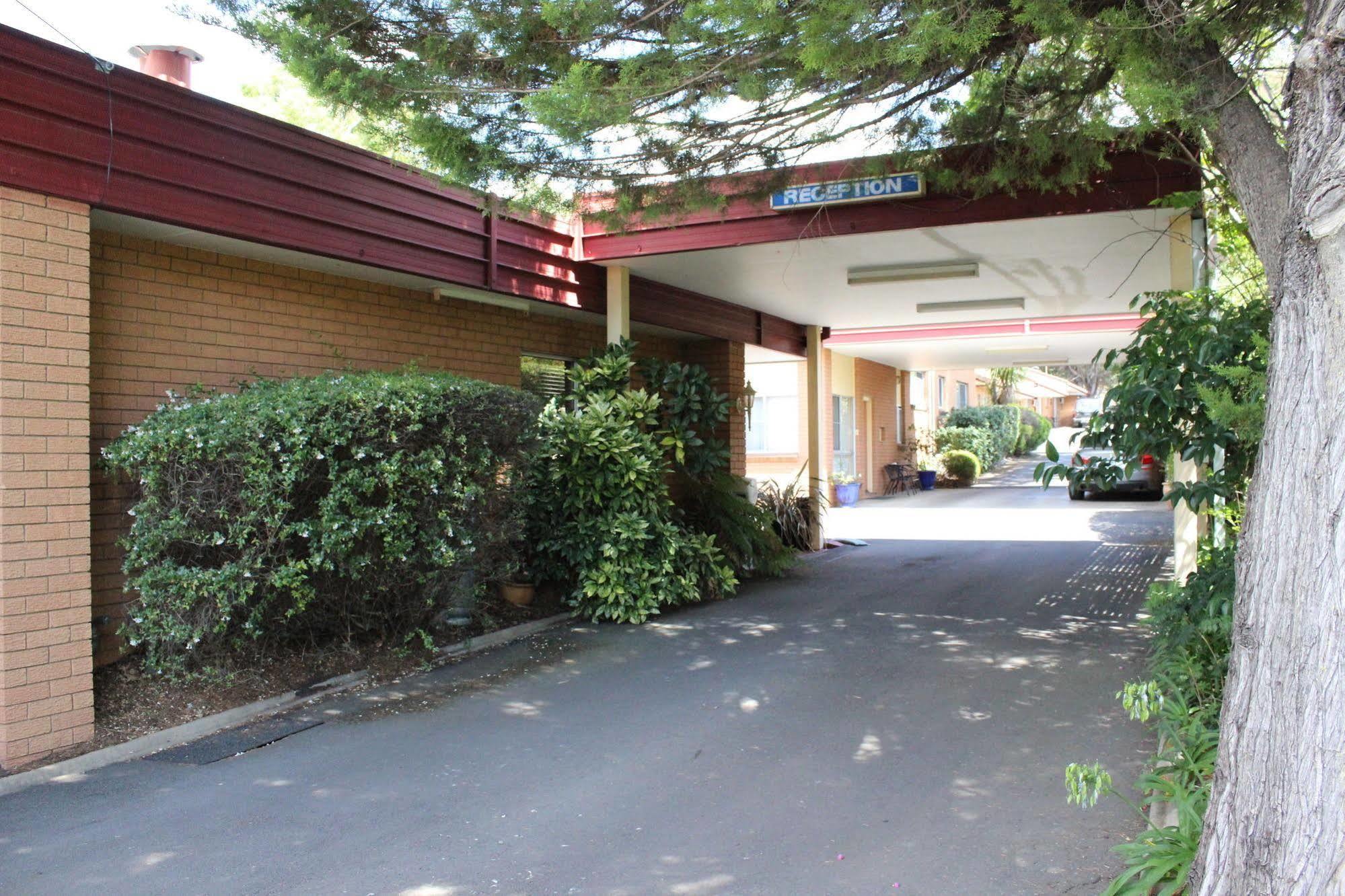 Westwood Motor Inn Armidale Extérieur photo